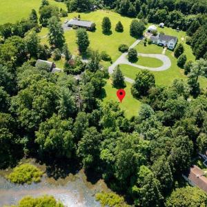 Photo #10 of 850 EMERSON DR, CHARLOTTESVILLE, VA 2.0 acres