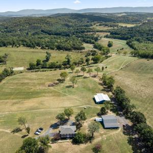 Photo #27 of 1370 MIDDLEBROOK RD, STAUNTON, VA 123.7 acres
