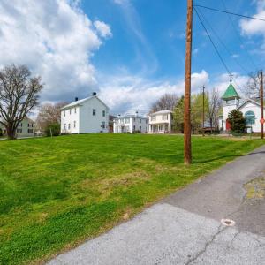 Photo #4 of 107 HIGH ST, EDINBURG, VA 0.2 acres