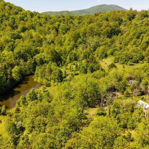 Photo #17 of 2255 BOONESVILLE RD, DYKE, VA 138.0 acres