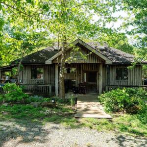 Photo #25 of 2255 BOONESVILLE RD, DYKE, VA 138.0 acres