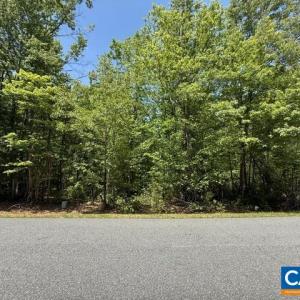 Photo #4 of 336 COUNTRY CLUB DR, GORDONSVILLE, VA 0.4 acres