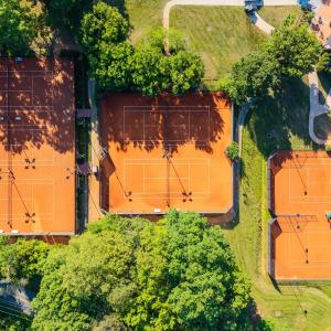 Resort Level Clay Tennis Courts