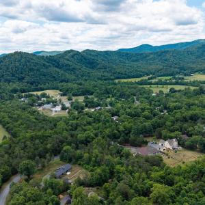 Photo #28 of 717 CEDAR MEADOW DR, NELLYSFORD, VA 0.9 acres