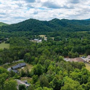 Photo #34 of 717 CEDAR MEADOW DR, NELLYSFORD, VA 0.9 acres