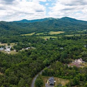 Photo #27 of 717 CEDAR MEADOW DR, NELLYSFORD, VA 0.9 acres