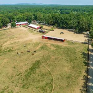 Horseback riding at Shenandoah Crossing Resort (in Gordonsville, VA) is offered through their onsite Equestrian Center, also known as Sallie's Stables. The center features scenic trail rides, carriage rides, pony rides, and beginner camps.