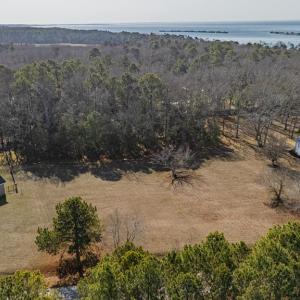 Lot 31 in between two  existing homes