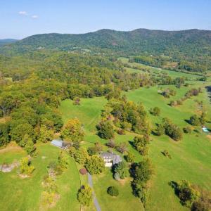 Photo #4 of 4800 FIERY RUN RD, LINDEN, VA 408.7 acres