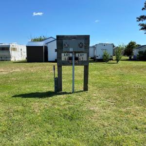 Photo #3 of 8280 BAY ST, CHINCOTEAGUE, VA 0.1 acres