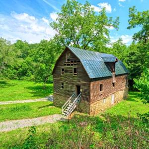 Photo #2 of 18 OLD MILL RD, WASHINGTON, VA 4.0 acres