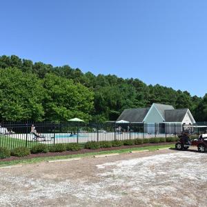 Pool and Clubhouse