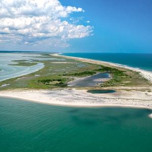 Enjoy Deeded Access to Cedar Island and Battlepoin