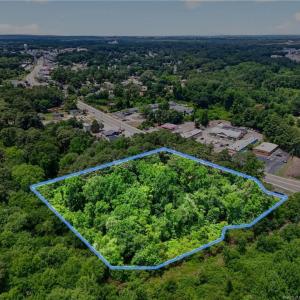 Photo #5 of 5017 Yadkin, Fayetteville, NC 3.7 acres