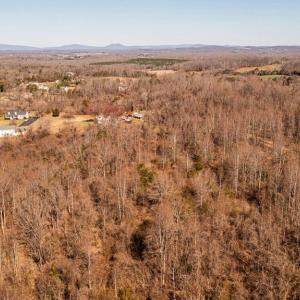 Photo #1 of 8158 BOTHA RD, WARRENTON, VA 26.5 acres