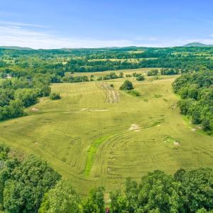 Photo #16 of 8160 FROGTOWN RD, MARSHALL, VA 450.0 acres