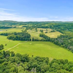 Photo #2 of 8160 FROGTOWN RD, MARSHALL, VA 450.0 acres