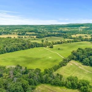 Photo #1 of 8160 FROGTOWN RD, MARSHALL, VA 450.0 acres