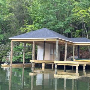 Lot 24 Sanctuary Bay Dock