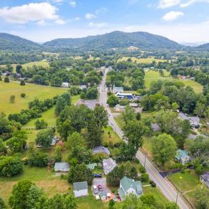 Photo #22 of AILEEN ROAD, FLINT HILL, VA 3.2 acres