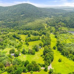 Photo #1 of 11066 MORELAND RD, DELAPLANE, VA 9.6 acres