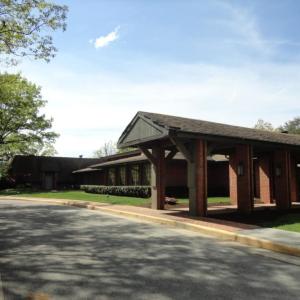 Hunting Hills Country Club Entrance