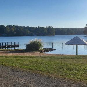 Photo #9 of 835 NORTH LAKE SHORE DR, LOUISA, VA