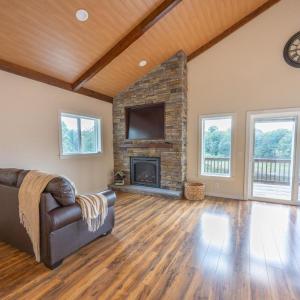 Photo #19 of 385 MCDANIEL LN, SHENANDOAH, VA 23.4 acres