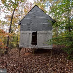 Photo #2 of 6067 LAUREL RD, SHIPMAN, VA 3.0 acres