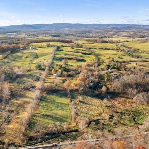 Photo #2 of 3383 LOST CORNER RD, DELAPLANE, VA 20.0 acres