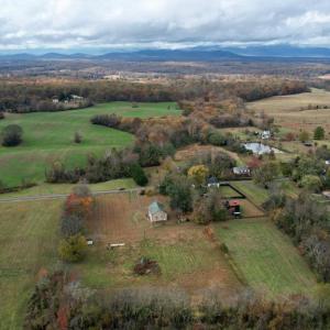 Photo #8 of 7035 LEEDS MANOR, MARSHALL, VA 2.8 acres