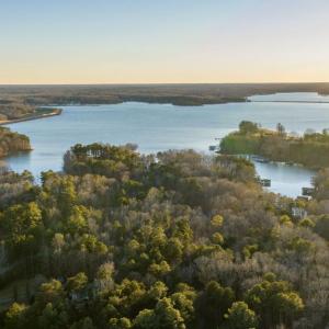 Photo #1 of 2318 WATERSIDE DR, BUMPASS, VA 1.0 acres