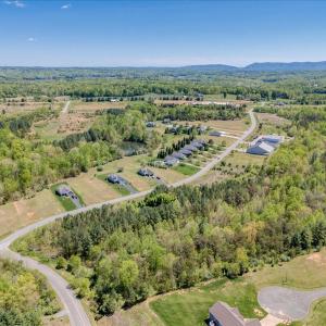 087-Lot 24 Pine Watch Cir 06