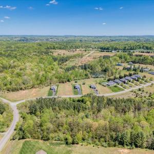 088-Lot 24 Pine Watch Cir 07