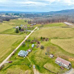 49-49-241-DJI_0037And4more