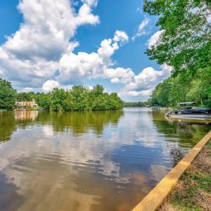 Photo #3 of 1915 LAKEVIEW PKWY, LOCUST GROVE, VA 0.4 acres