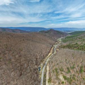 Photo #5 of 2382 LUCAS HOLLOW RD, STANLEY, VA 1.0 acres