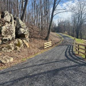 Photo #2 of 2065 LEEDS MANOR RD, DELAPLANE, VA 187.4 acres