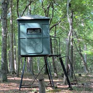 Redhead Deer Stand
