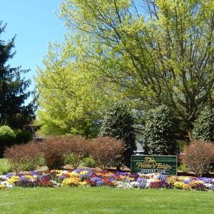 WatersEdgeCountryClubEntrance20210416