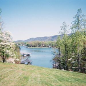BEAUTIFUL LAKE AND MOUNTAIN VIEWS