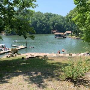 Beechwood West Beach and courtesy boat d