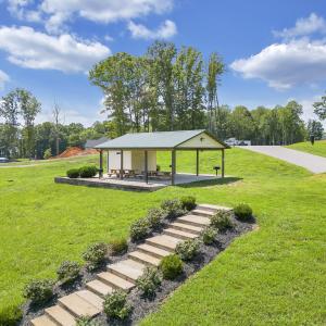 Community Pavilon