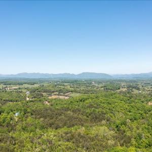 17-0 Gravel Hill Rd_17
