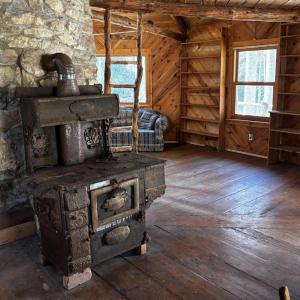 Hemrock - interior - 4