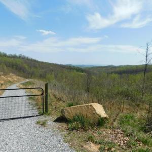 Right of Gate - 50 acres
