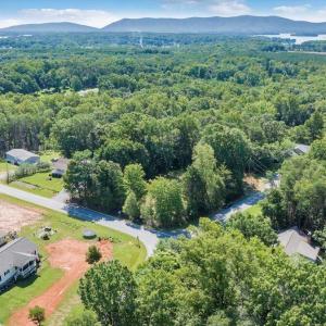 18-DJI_20250620084240_0016_D_MIB