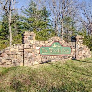 Woods Edge sign