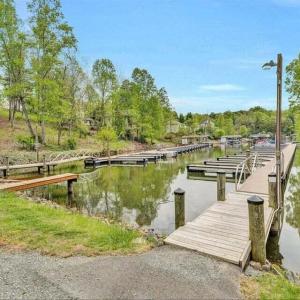 Walnut Run marina