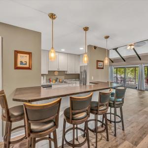 11-3-3-Inside Clubhouse